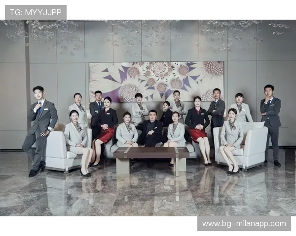 “团队力量：幕后英雄的坚韧不拔”，团队的精英